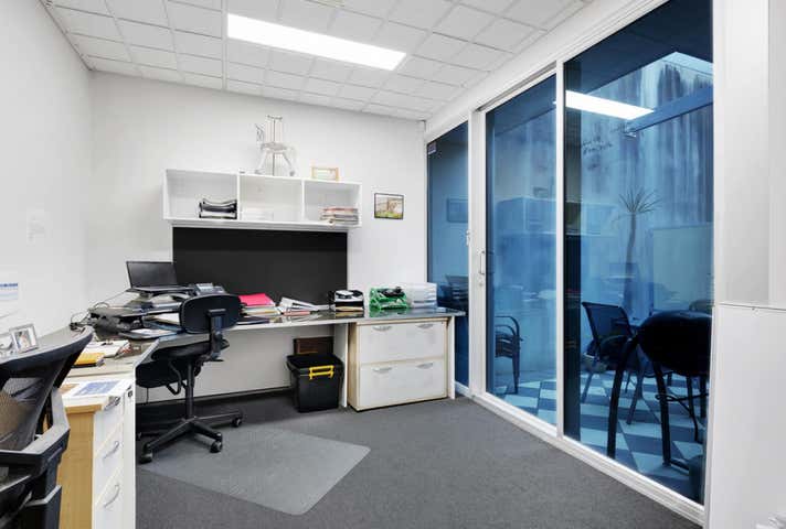 4/34 Commercial Road Newstead QLD 4006 - Image 10