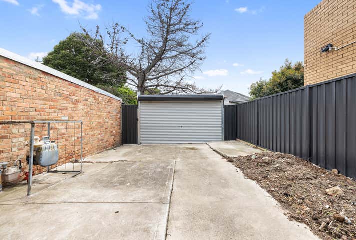27 The Circle Altona North VIC 3025 - Image 15
