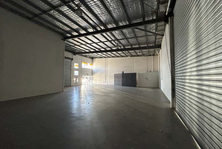 2/88-90 Beach Road Pialba QLD 4655 - Image 3