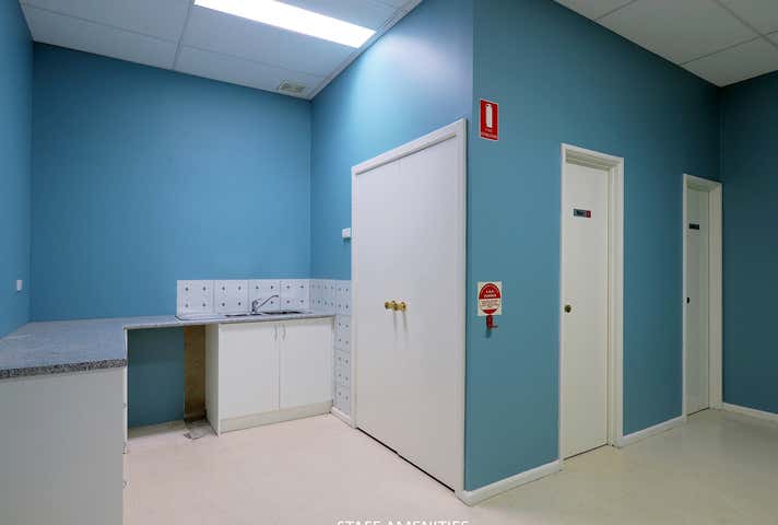 2/8 Paramount Dr Wangara WA 6065 - Image 7
