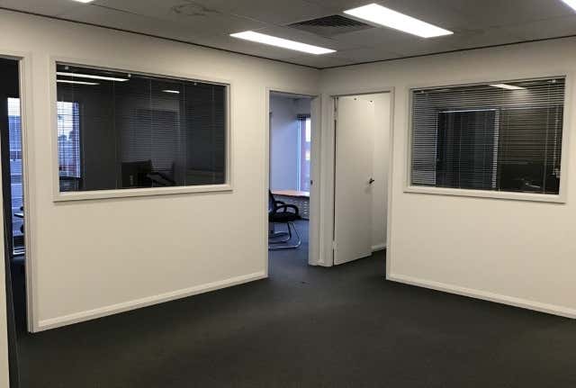 Unit 1, 30 Fallon Road Landsdale WA 6065 - Image 12