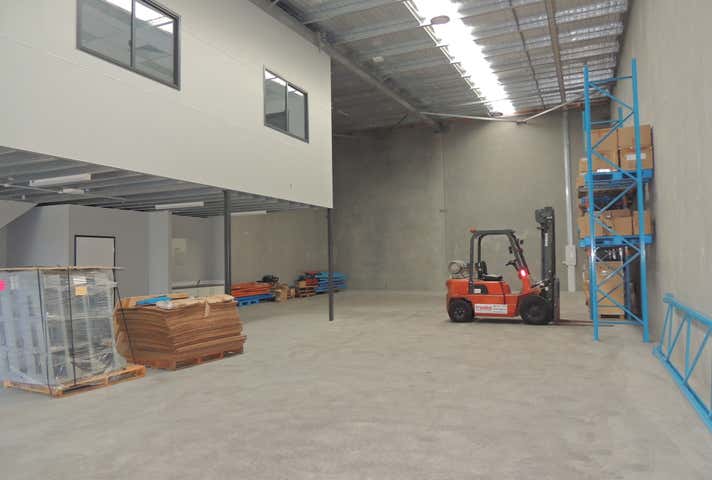 3/2 Aliciajay Circuit Luscombe QLD 4207 - Image 2