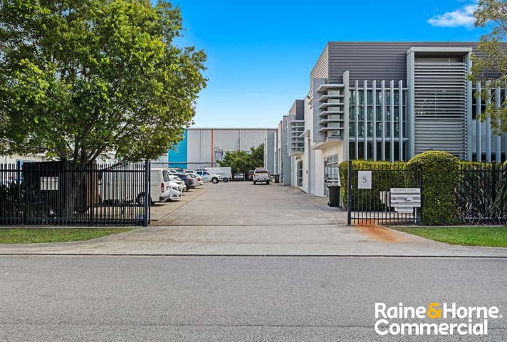 2/25 Depot Street Banyo QLD 4014 - Image 9