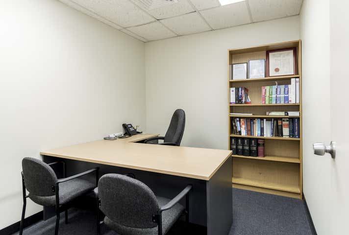 2/143 Peats Ferry Road Hornsby NSW 2077 - Image 4