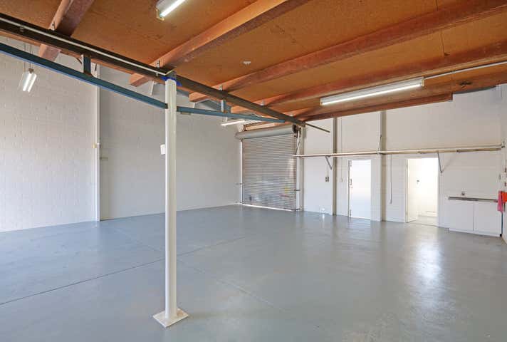 10/126-128 Radium Street Welshpool WA 6106 - Image 9