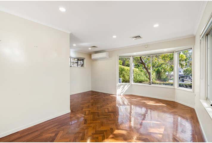 8 Nerang Street Nerang QLD 4211 - Image 7