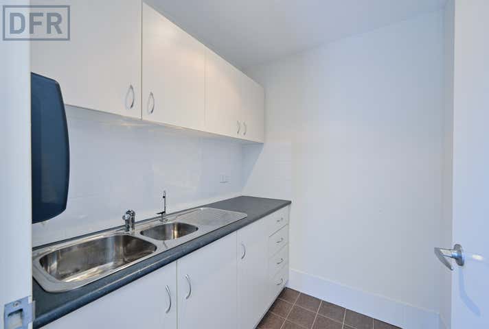 18 Bushland Ridge Bibra Lake WA 6163 - Image 22