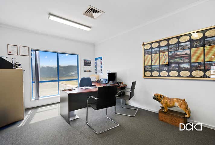 2-6 Festini Way Long Gully VIC 3550 - Image 5