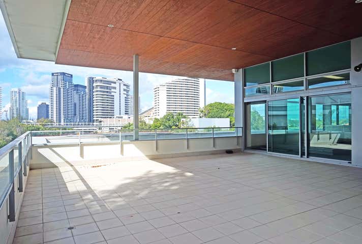4 Miami Key Broadbeach QLD 4218 - Image 10