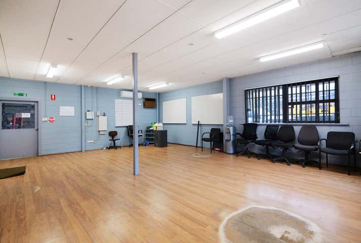 4 Lower Park Road Maddington WA 6109 - Image 9