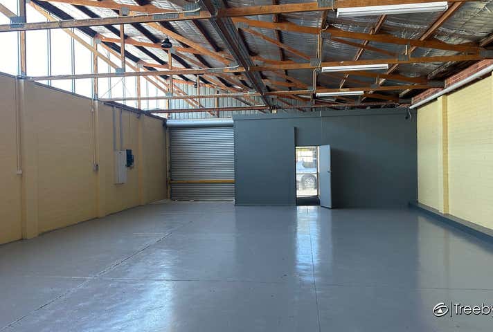 2/12 Molan Street Ringwood VIC 3134 - Image 8