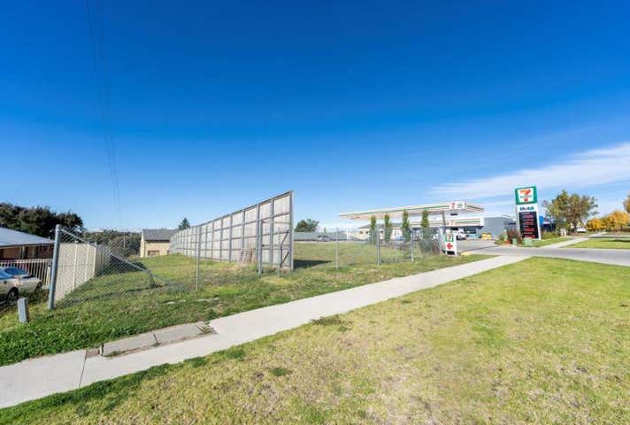 70 Molong Road Orange NSW 2800 - Image 7