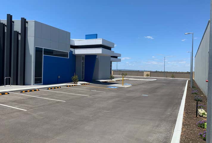 304 The Broadway Ellenbrook WA 6069 - Image 4