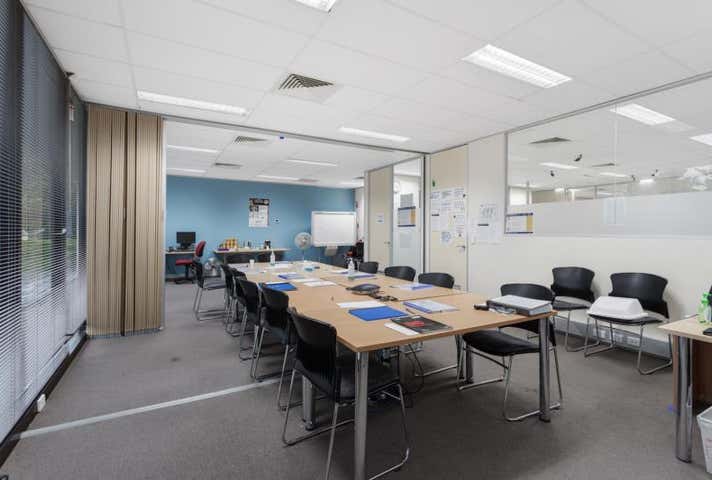 4/40 Montclair Avenue Glen Waverley VIC 3150 - Image 6