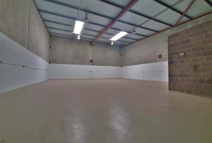 3/10 Dickens Place Armadale WA 6112 - Image 1