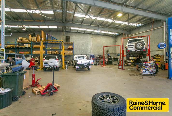 55 Solomon Road Jandakot WA 6164 - Image 2