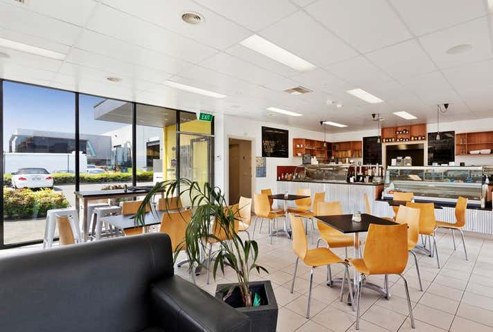 2/127 Merrindale Drive Kilsyth VIC 3137 - Image 4