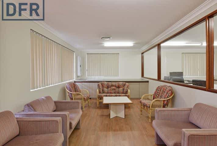 4 Kalmia Road Bibra Lake WA 6163 - Image 7