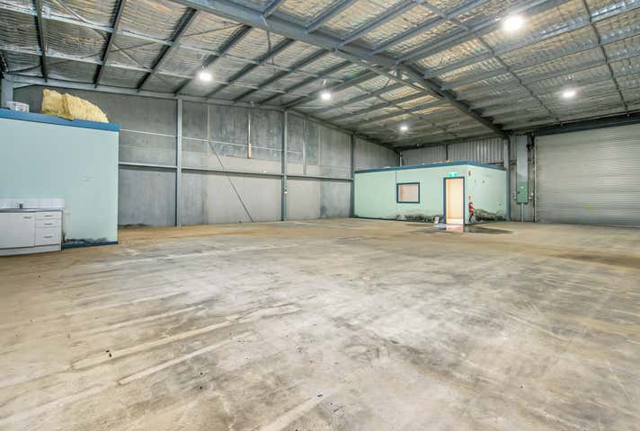 Units 1 - 4, 102 Racecourse Road Rutherford NSW 2320 - Image 7