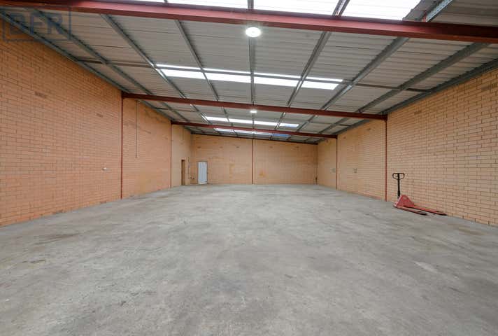 4/1 Crompton Road Rockingham WA 6168 - Image 15