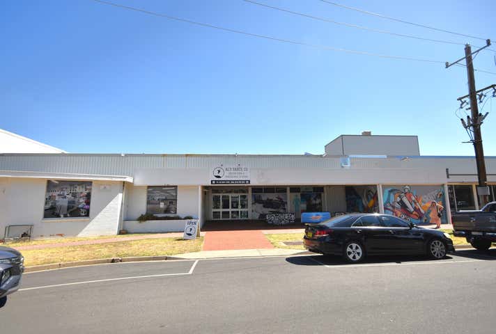 2/155 Melbourne Road Wodonga VIC 3690 - Image 1