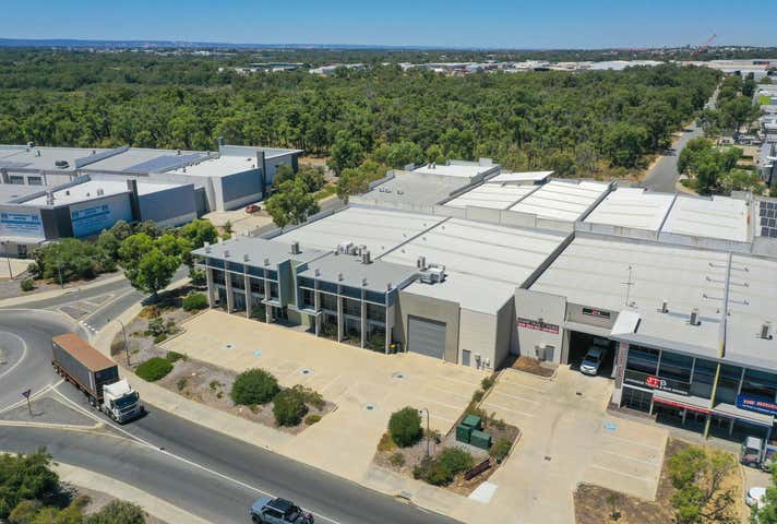 2/30 Discovery Drive Bibra Lake WA 6163 - Image 24