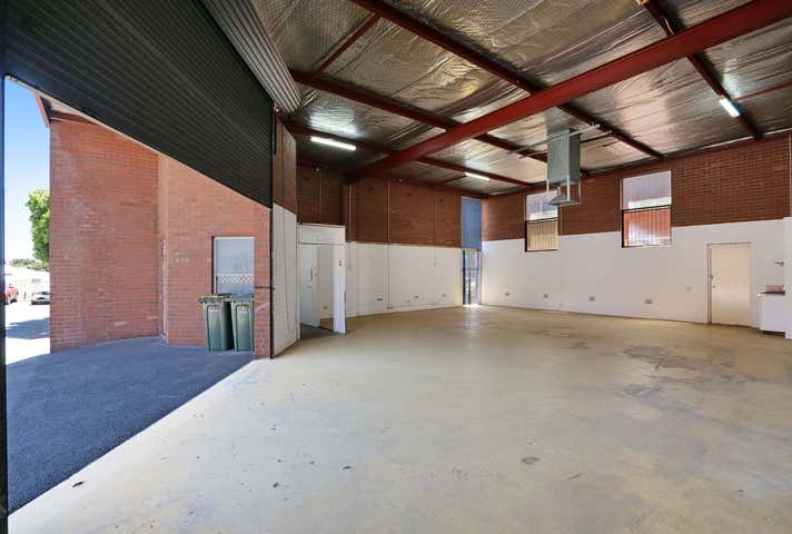 1/110 Briggs Street Welshpool WA 6106 - Image 4