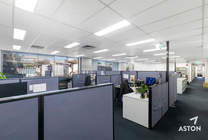 1/2 Keith Campbell Court Scoresby VIC 3179 - Image 8