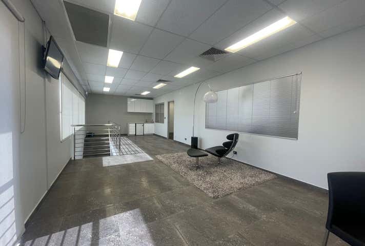 60 Distinction Road Wangara WA 6065 - Image 19