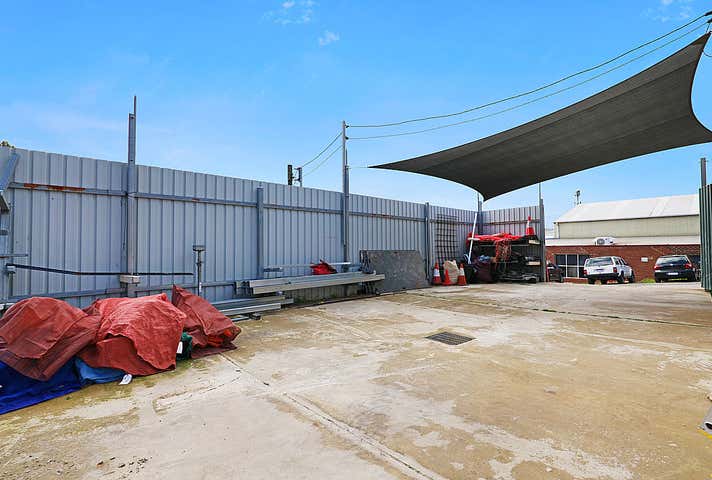 52 Peel Road O'Connor WA 6163 - Image 17