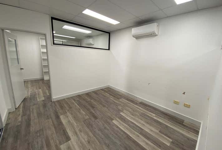 Units 1&2/14 Adelaide Street Manunda QLD 4870 - Image 11
