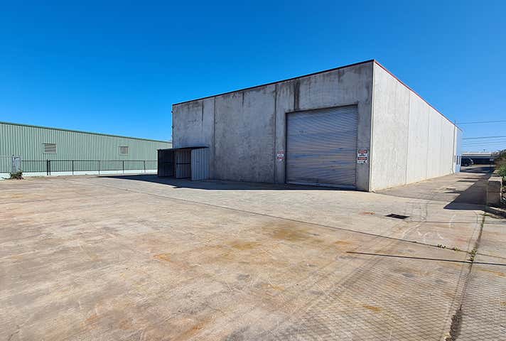 30 Truganina Rd Malaga WA 6090 - Image 25