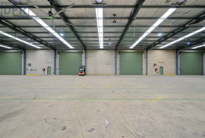 49 Howson Way Bibra Lake WA 6163 - Image 12