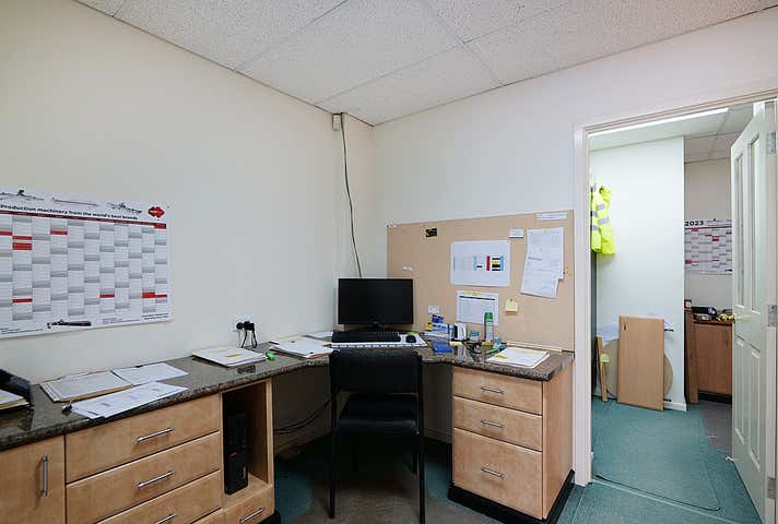 Unit 2, 44 Vinnicombe Drive Canning Vale WA 6155 - Image 23