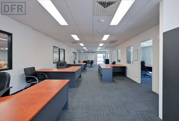 18 Bushland Ridge Bibra Lake WA 6163 - Image 12