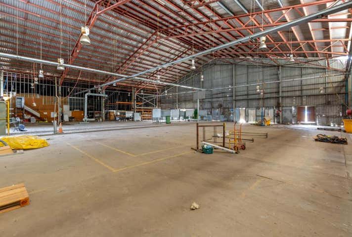 212 Richardson Road Park Avenue QLD 4701 - Image 17