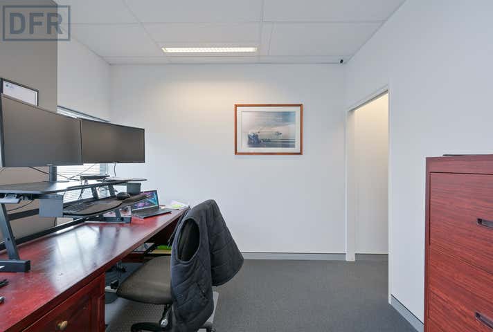 13E/817 Beeliar Drive Cockburn Central WA 6164 - Image 13