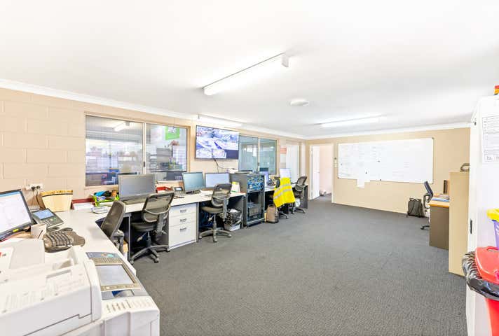 318-320 Anzac Avenue Harristown QLD 4350 - Image 7