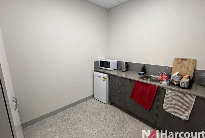 8/30 Heaths Court Mill Park VIC 3082 - Image 6