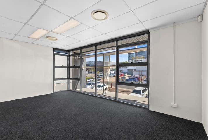 4b/12 Bimbil Street Albion QLD 4010 - Image 4