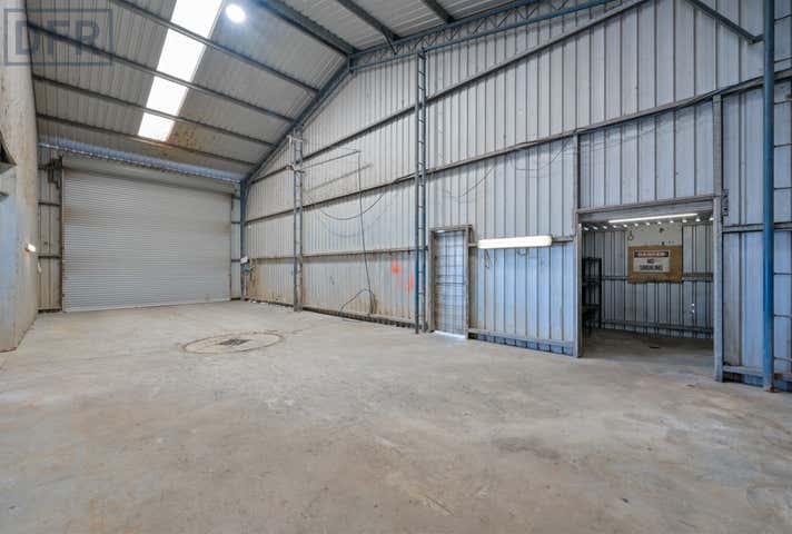 11 Winchester Road Bibra Lake WA 6163 - Image 19