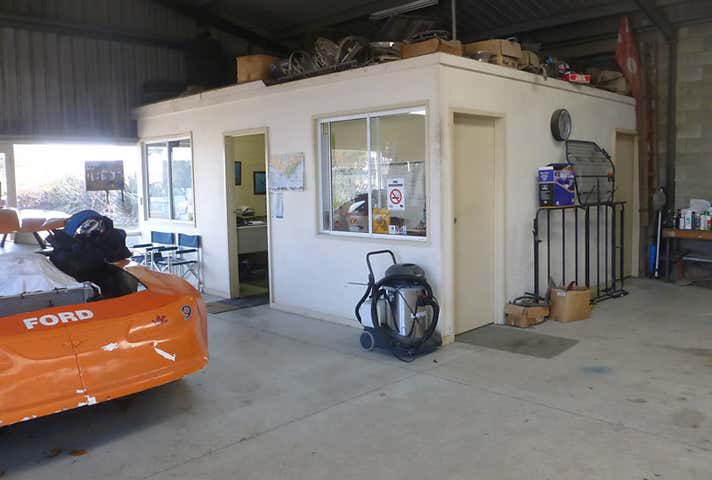 28 Baines Crescent Torquay VIC 3228 - Image 4