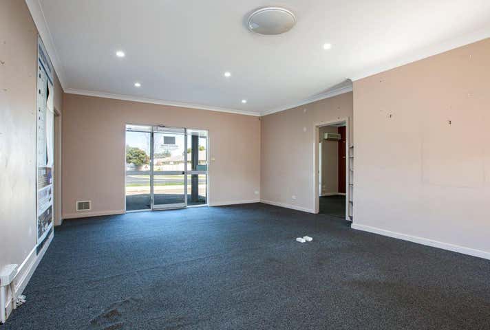 101 Forrest Avenue South Bunbury WA 6230 - Image 6