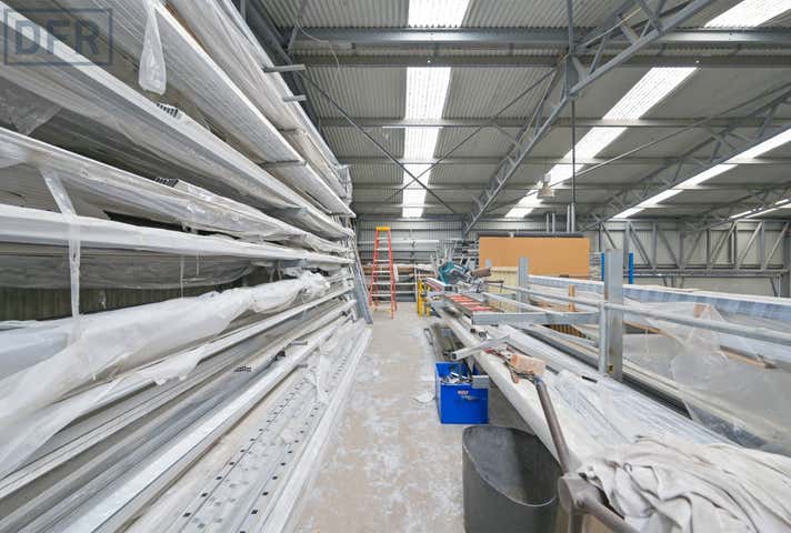 15 Helmshore Way Port Kennedy WA 6172 - Image 9