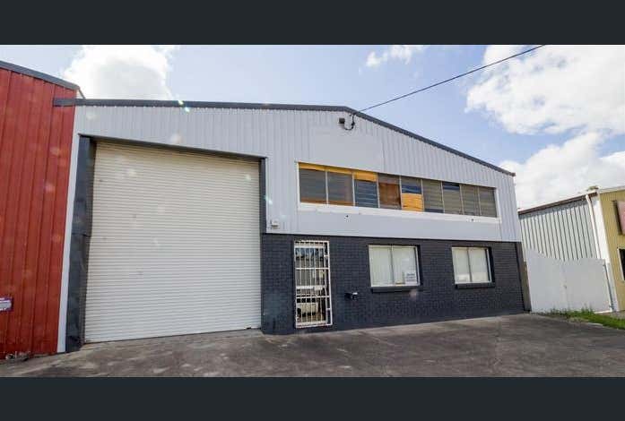 3 Staple Street Seventeen Mile Rocks QLD 4073 - Image 1