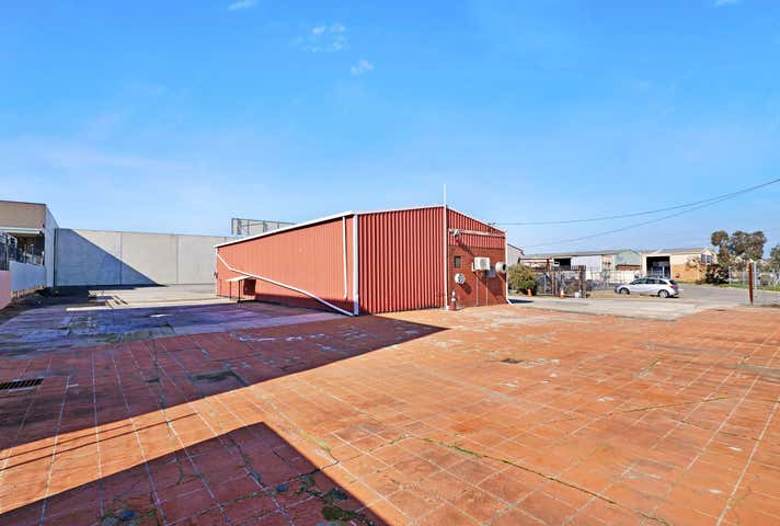 16 Muros Place Midvale WA 6056 - Image 15