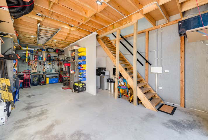 25 Rosie Place Altona VIC 3018 - Image 2