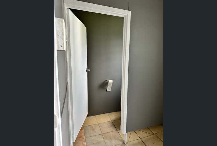 58 Morehead Street Bungalow QLD 4870 - Image 10