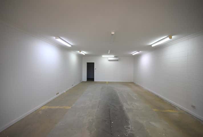 585a Macauley Street Albury NSW 2640 - Image 6