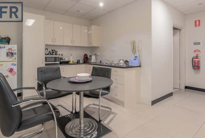 1/437 Yangebup Road Cockburn Central WA 6164 - Image 17